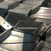Кронштейн для стены оцинкованный